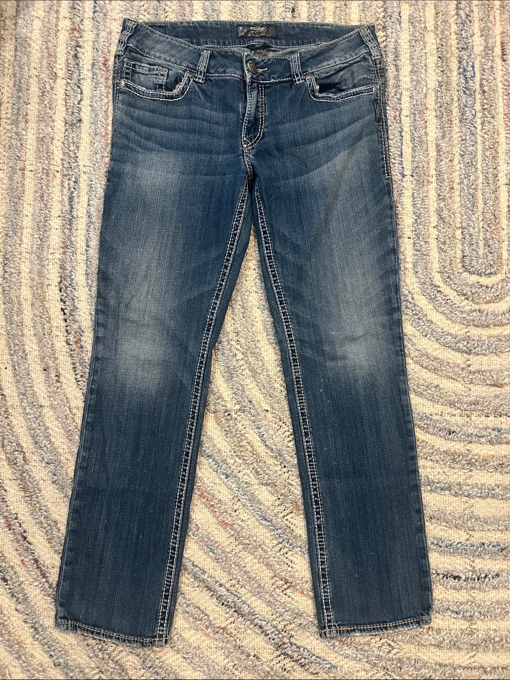 Silver Jeans Women's Straight Leg Jeans in Faded Blue